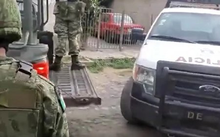 El antecedente en Sayula: cuando policías municipales bloquearon el paso al Ejército