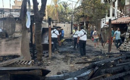 Un incendio devastador arrasa con el corazón turístico de Puerto Escondido en Oaxaca