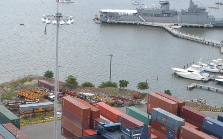 Trump suspende la Ley Jones para abaratar el petróleo en medio de la crisis con Irán