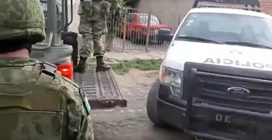 El antecedente en Sayula: cuando policías municipales bloquearon el paso al Ejército
