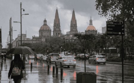 El Sábado de Gloria: Entre Tradición y Clima Cambiante en México