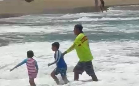 Rescatan a un menor de nueve años en la playa La Audiencia de Manzanillo