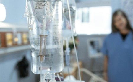 Investigan muertes por sueros vitaminados en Sonora