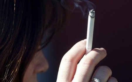 Reino Unido aplica histórica medida para prohibir la venta de cigarrillos