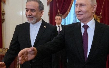 Putin y Araqchí: Un nuevo capítulo en las relaciones entre Rusia e Irán