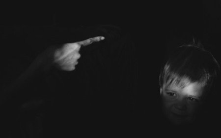 Escándalo en Francia: Hombre acusado de abusar sexualmente de decenas de niños