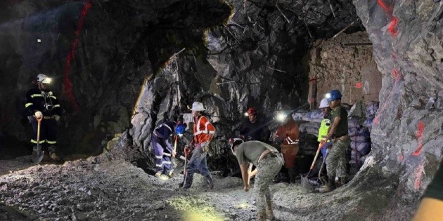 Esperanza renovada: rescatan a segundo minero en Sinaloa tras días de incertidumbre