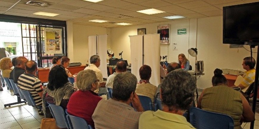 Oportunidades Laborales para Adultos Mayores: Impulso y Autonomía en 2026