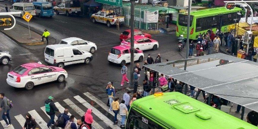 Hoy No Circula: Autos que no pueden salir este jueves 23 de abril en la CDMX y Edomex