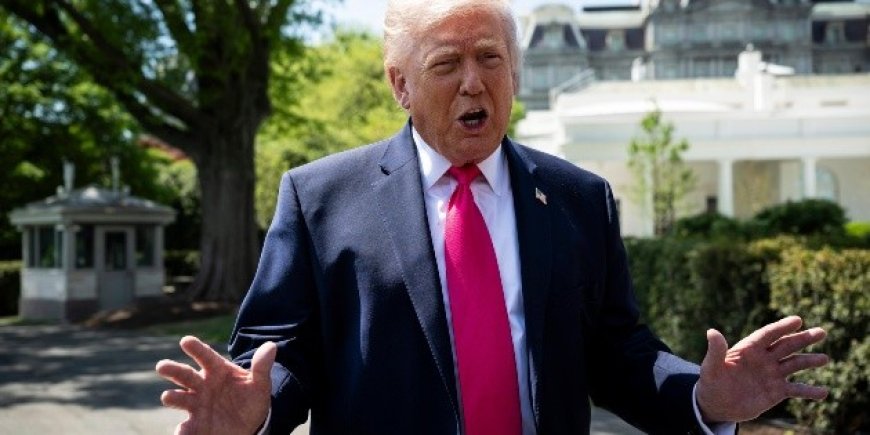 Trump ordena a la Armada de EU destruir cualquier embarcación "sospechosa" en el estrecho de Ormuz