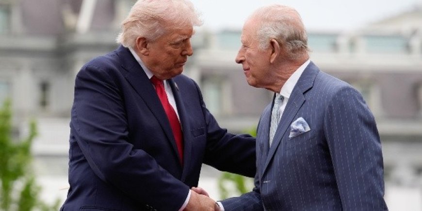 La fotografía de Trump y Carlos III: ¿un guiño a la historia o un error político?