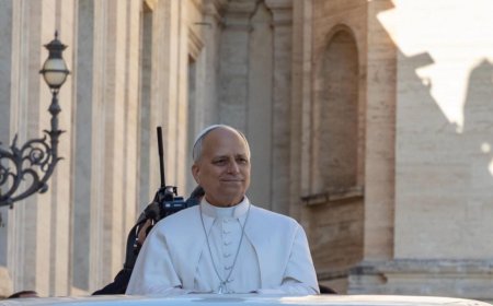 El Papa León XIV y el 'six-seven': Un gesto que conecta generaciones en redes sociales