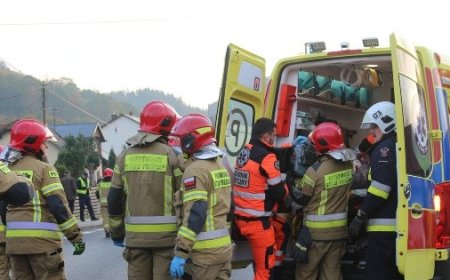Edificio se incendia tras impacto de dron ruso en Rumanía; hay 2 heridos