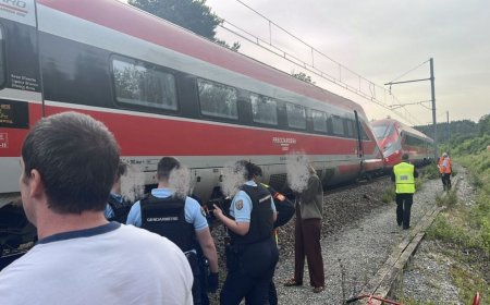 Cerca de 850 pasajeros quedan varados por 10 horas en las vías tras falla técnica de trenes
