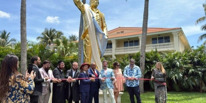 La estatua dorada de Donald Trump: ¿idolatría o expresión de patriotismo en EE. UU.?