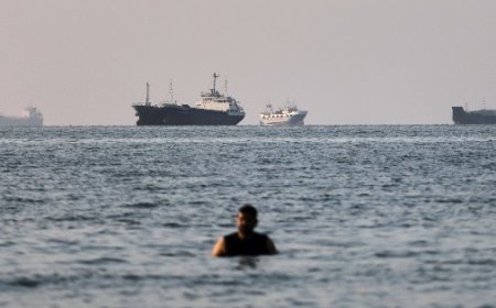 Irán reanuda exportaciones de crudo tras dos meses de bloqueo; mercado respira
