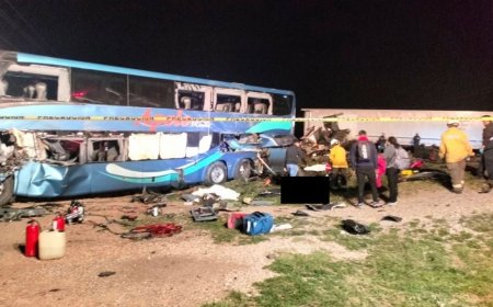 Choque entre autobús y tráiler deja 5 fallecidos; iban de Puebla a Monterrey