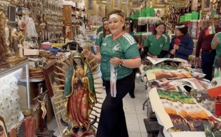 Regalan pulseras mundialistas a creyentes de la Virgen en la Basílica de Guadalupe | VIDEO